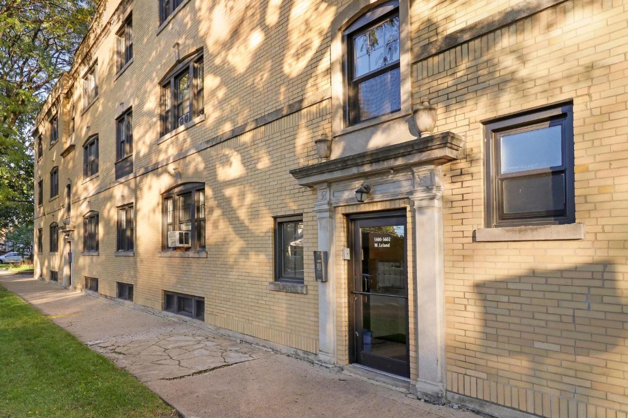 Alluring In Jefferson Park - Leland 1n