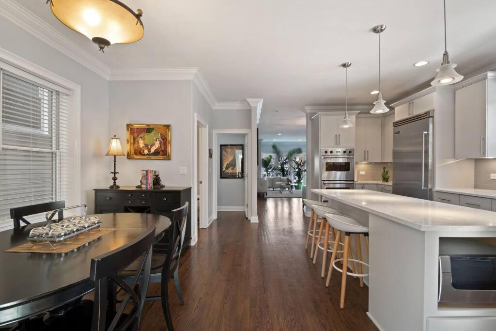 Casa de Férias Luxe 5br 5ba Single-family With Free Parking & Pet Friendly! *
