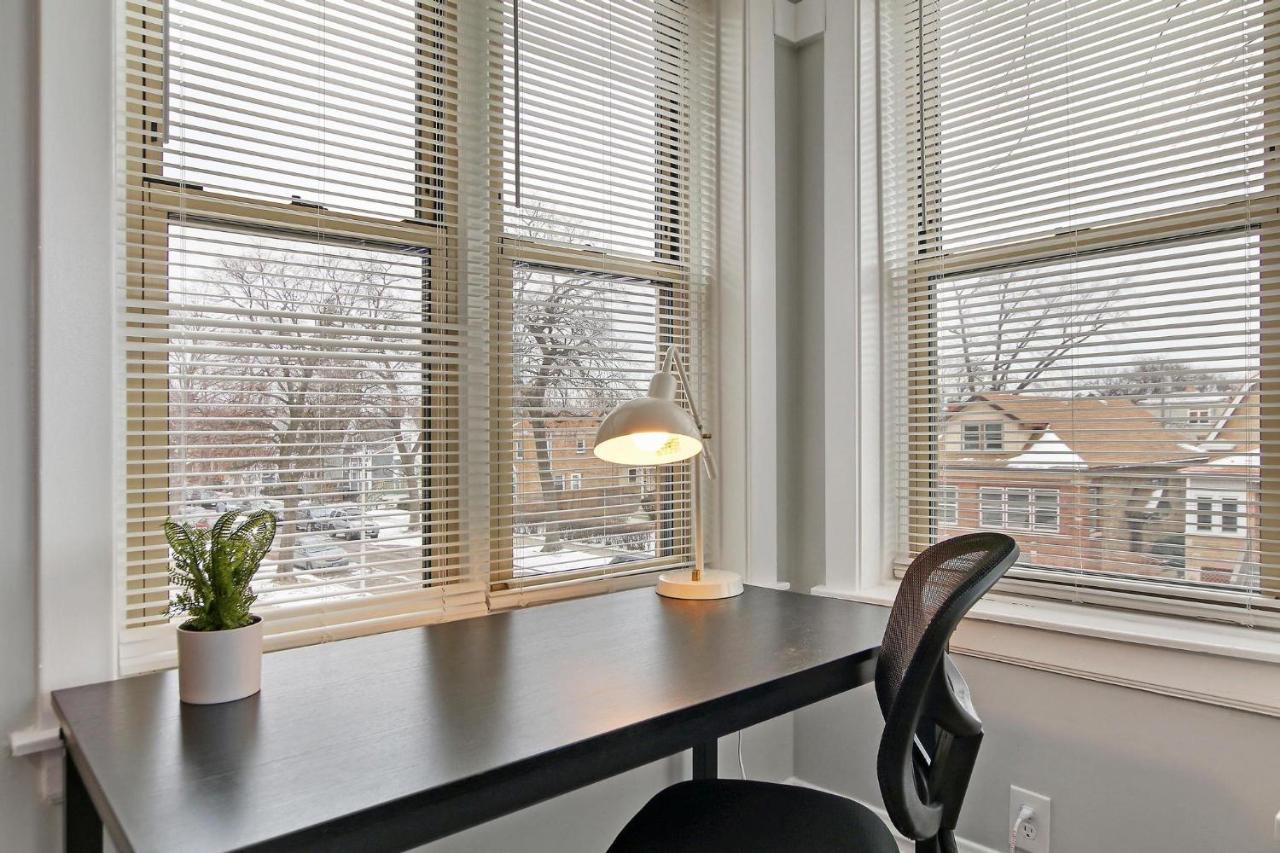 Apartment 2br Beaming & Roomy Close To Shops - Springfield 2