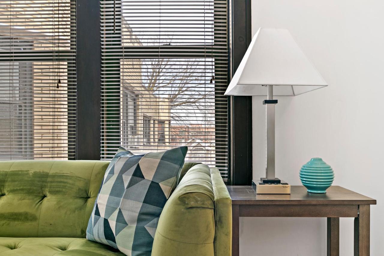 Charming 1br Close To Shops - Larchmont 3