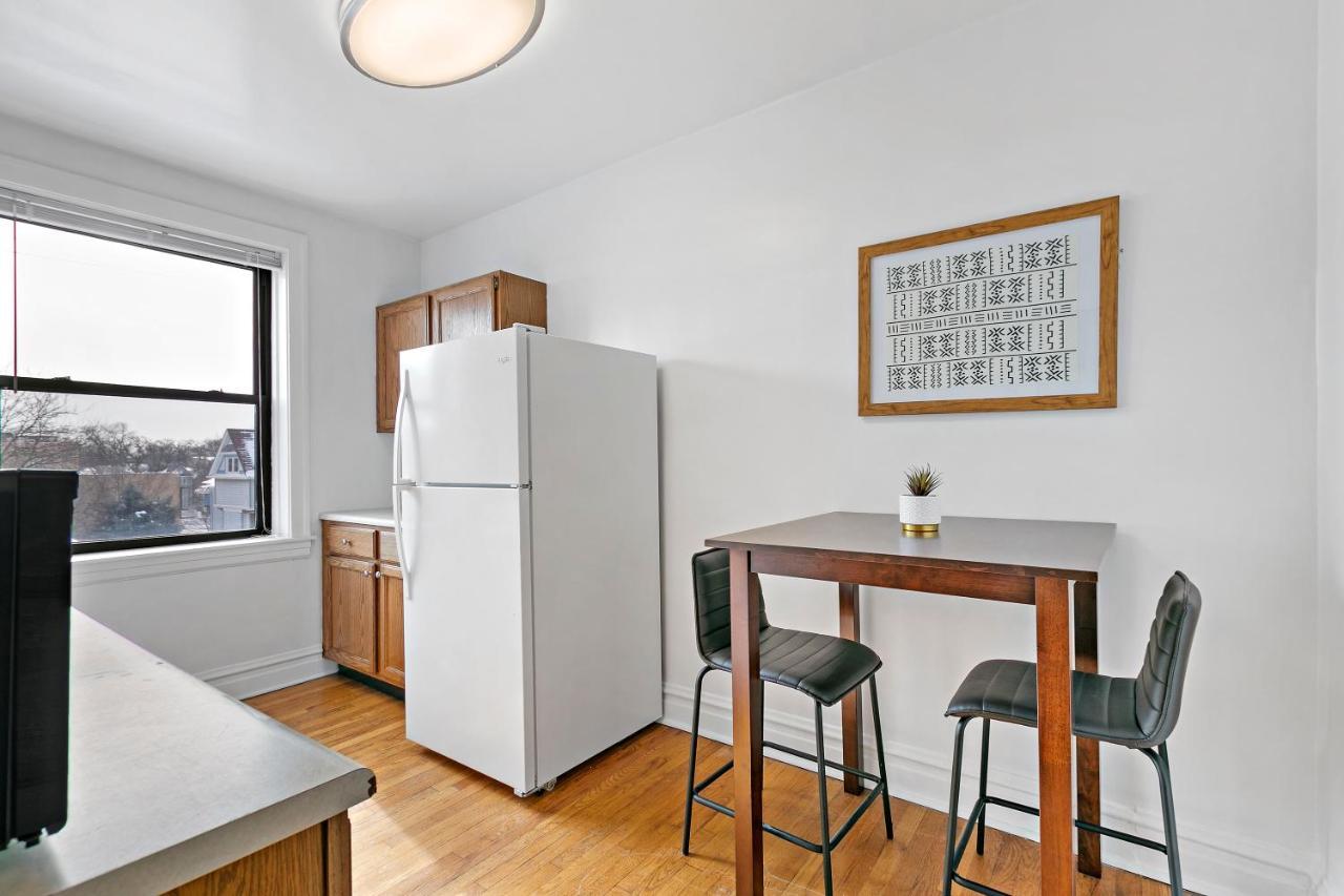 Apartment Charming 1br Close To Shops - Larchmont 3