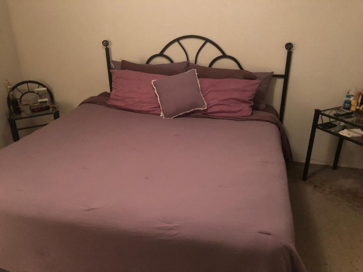 Cheerful Bedroom Free Parking Approx 15 Mins To Downtown Chicago! * Chicago