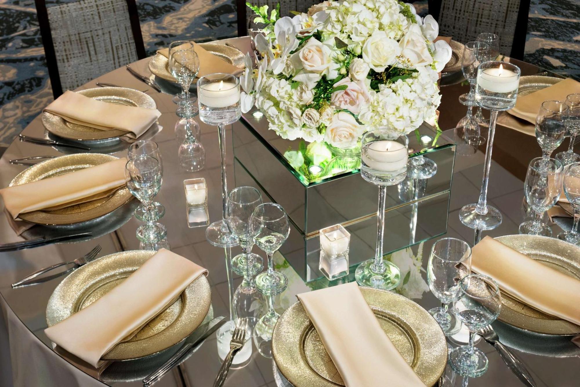 Hotel Doubletree By Hilton Magnificent Mile 4*