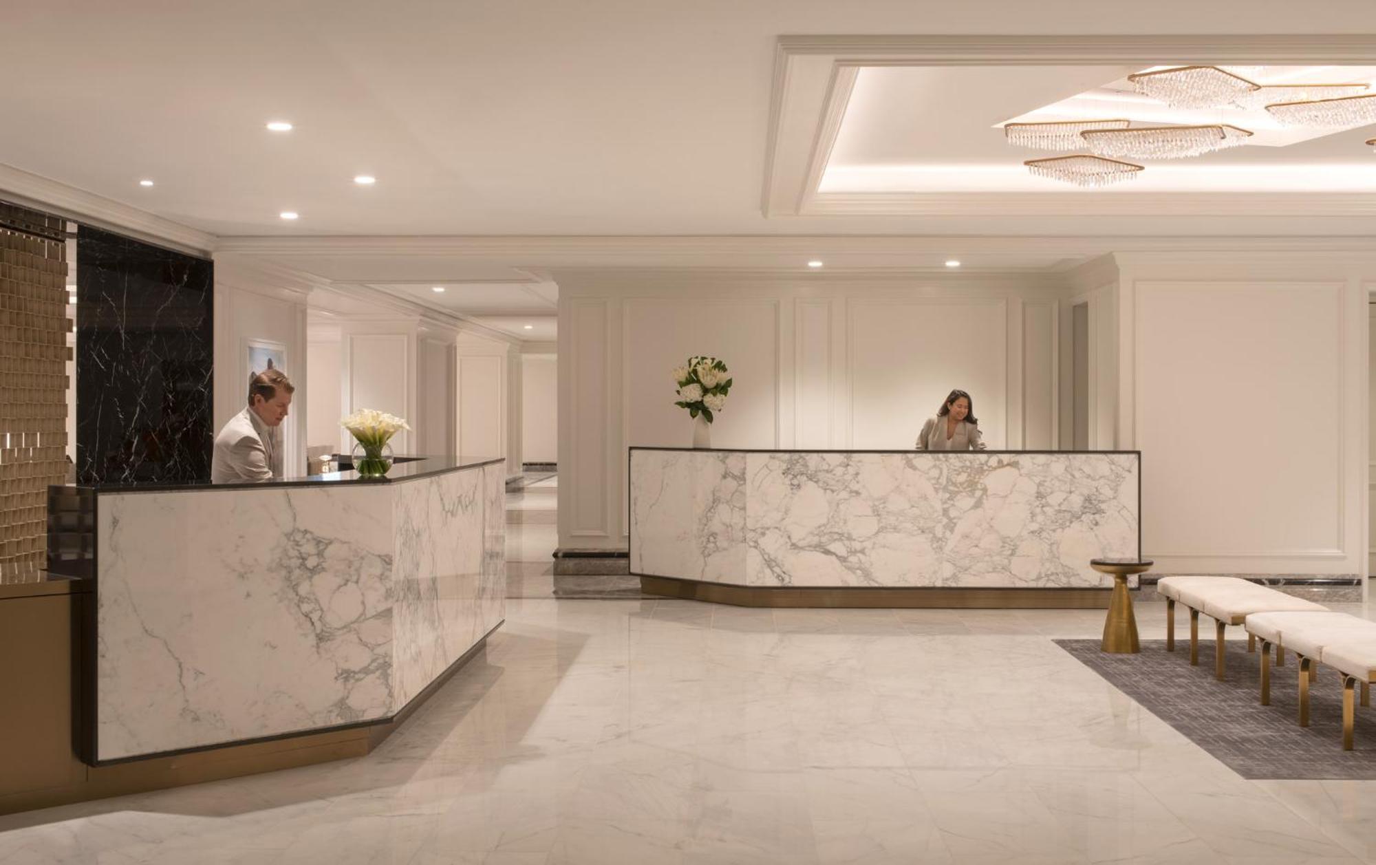 Four Seasons Hotel 5*