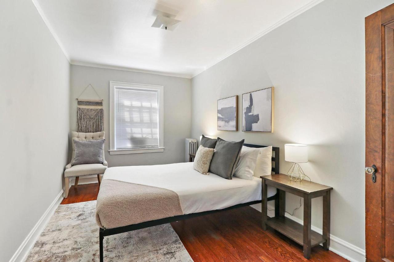 1br Contemporary With Laundry Facility - Lockwood 1 & 2 Chicago