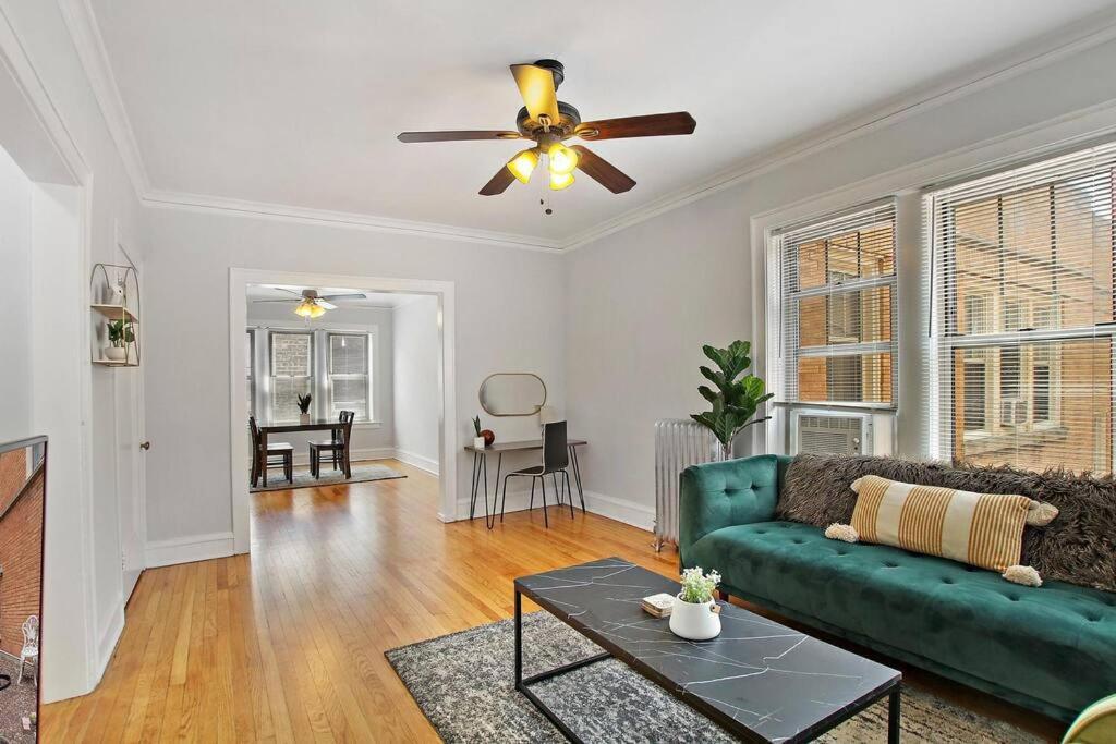 1br Deluxe With Complete Amenities - Campbell 3 Apartment Chicago