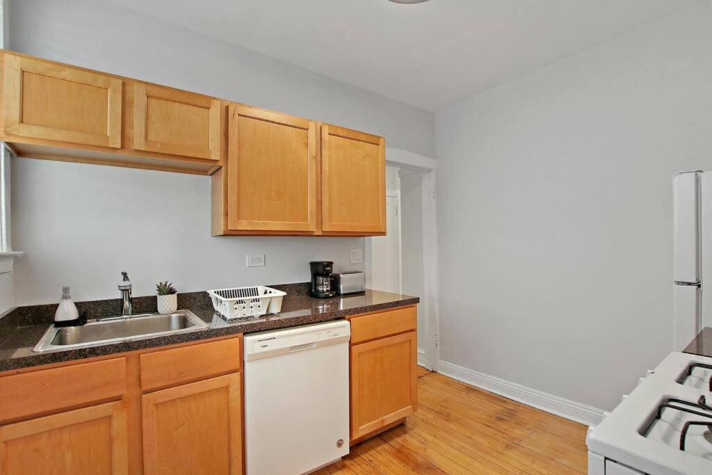 1br Deluxe With Complete Amenities - Campbell 3 Apartment