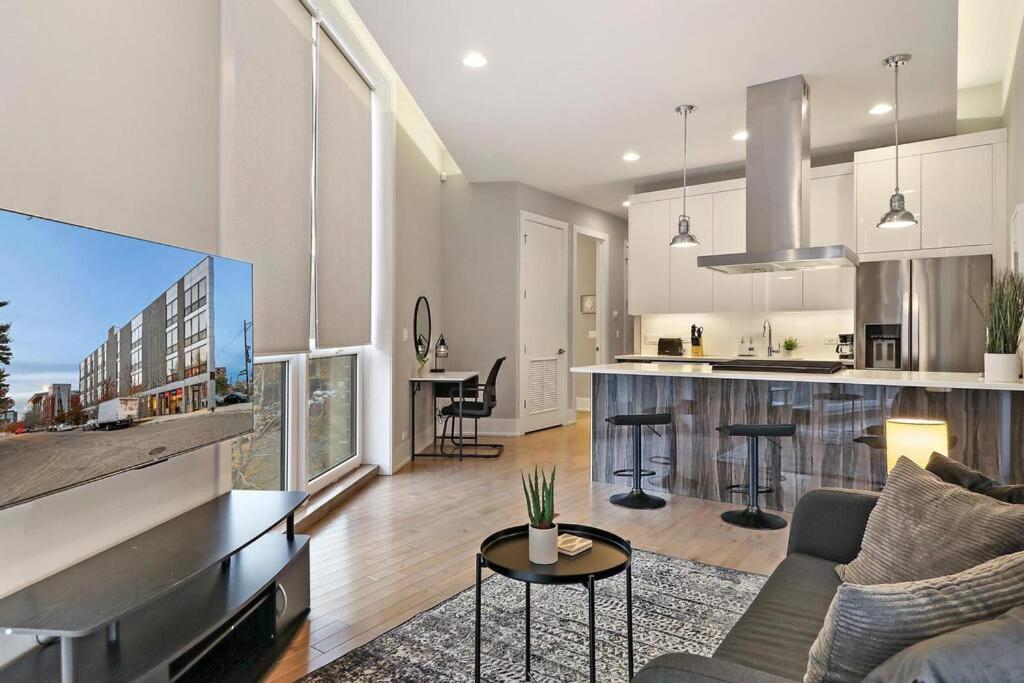 Apartment Nicely Decorated 1br With Laundry - Crosby 202