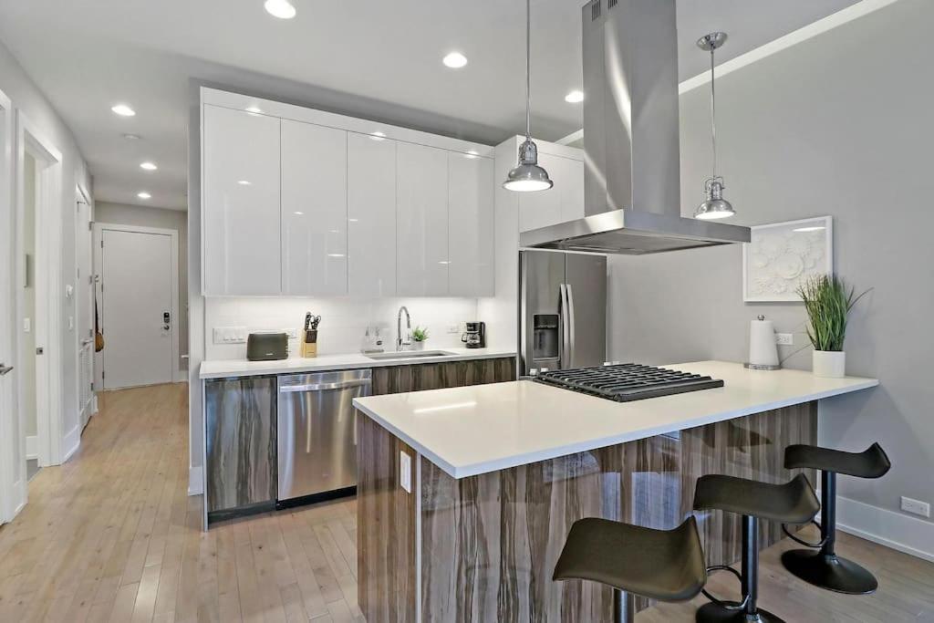 Nicely Decorated 1br With Laundry - Crosby 202 Apartment