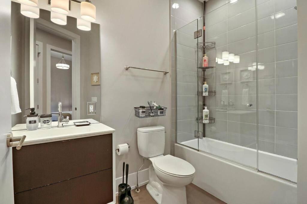 Nicely Decorated 1br With Laundry - Crosby 202 Chicago