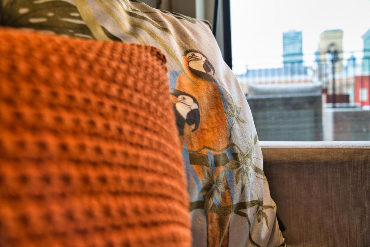 Luxury 3Br Spacious Suite Sleeps 8 Guests With Patio, Skyline View, Optional Parking And Gym Access Near Mccormick Place And Lakefront * Chicago