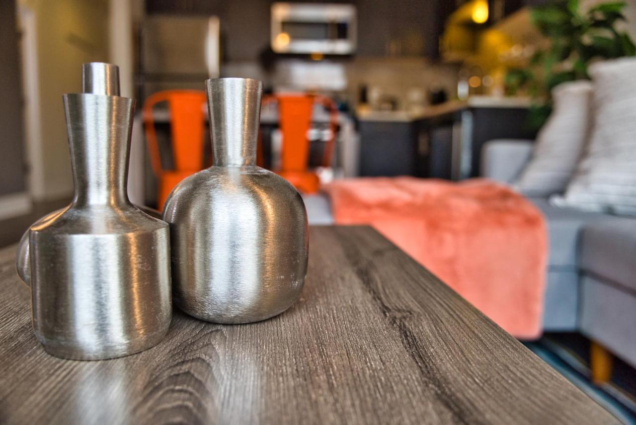 Apartment Luxury 3Br Spacious Suite Sleeps 8 Guests With Patio, Skyline View, Optional Parking And Gym Access Near Mccormick Place And Lakefront *