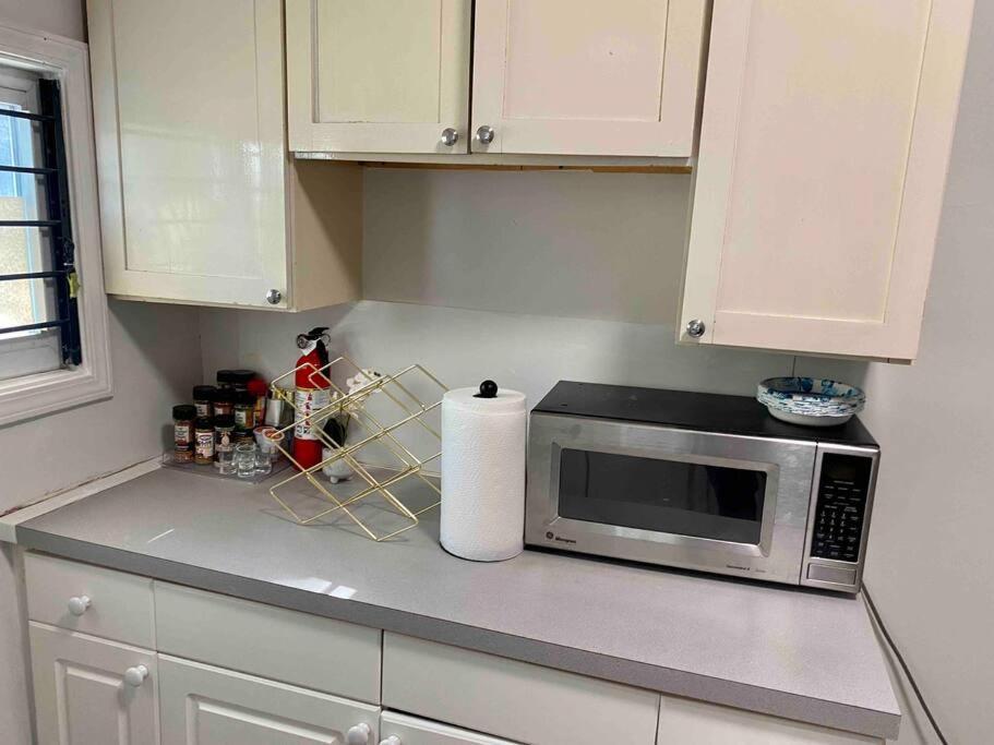 Apartment Red Line Corporate Housing *