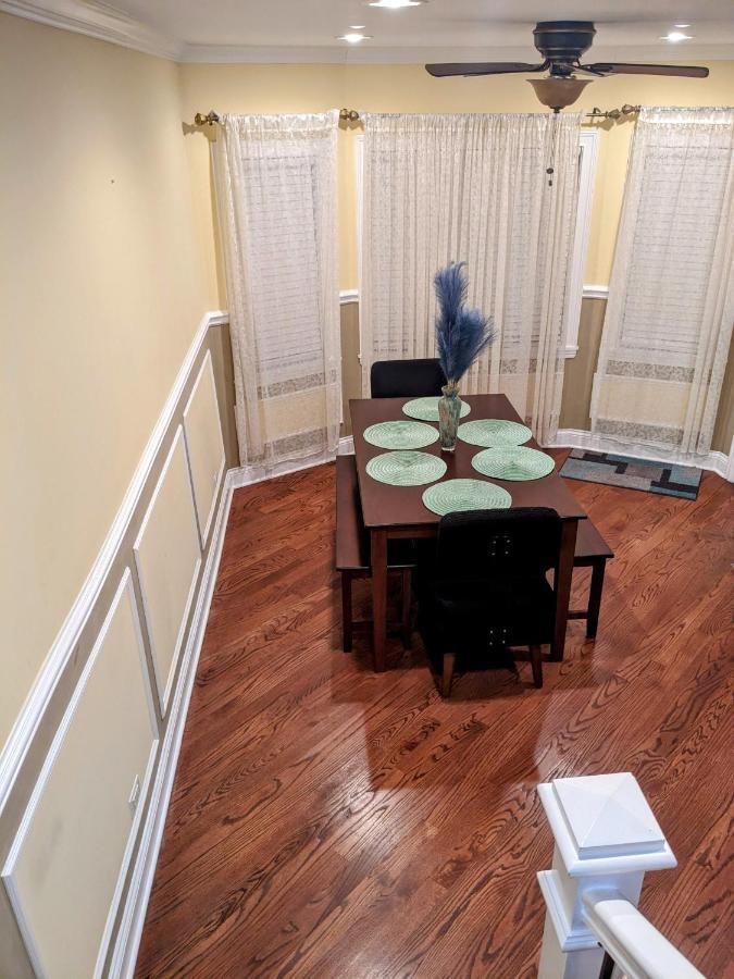 6 Bd 4 Ba With 2 Car Garage Parking Casa de Férias Chicago
