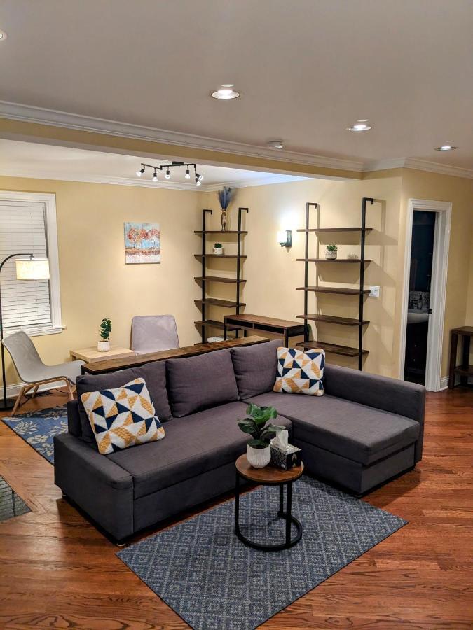Casa de Férias 6 Bd 4 Ba With 2 Car Garage Parking Chicago