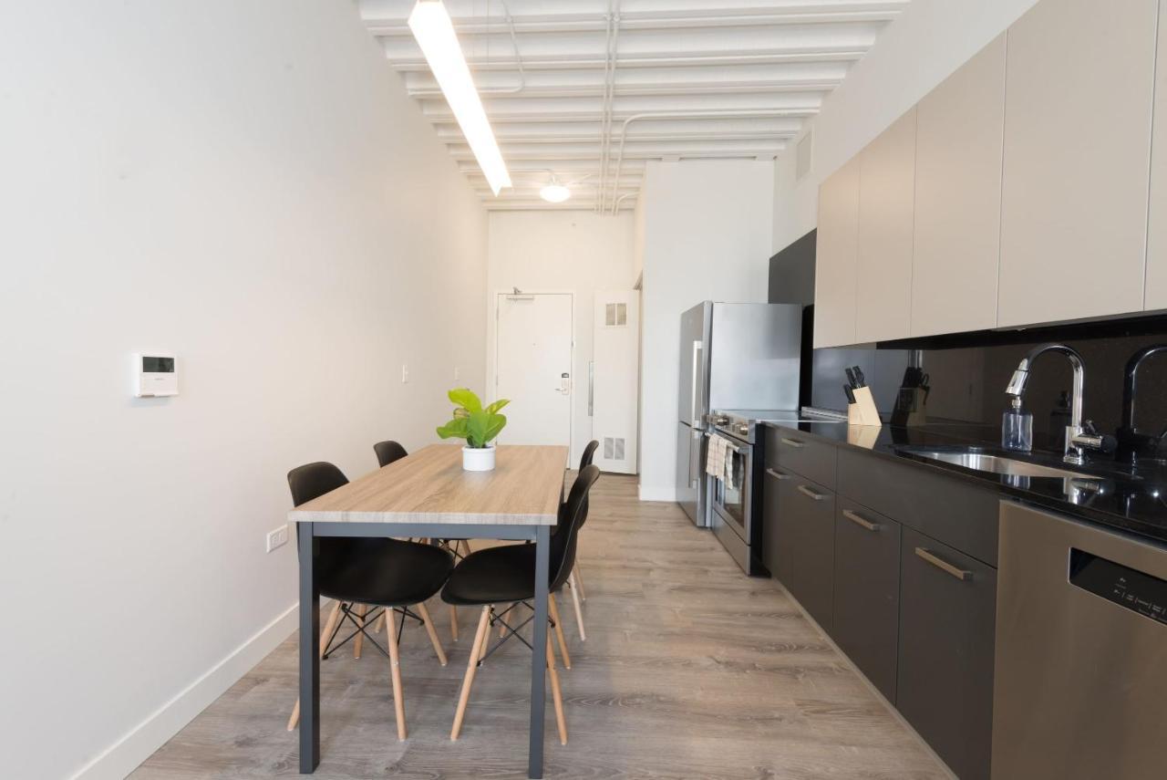 Chic 2br W Gym & Meeting By Gia Chicago