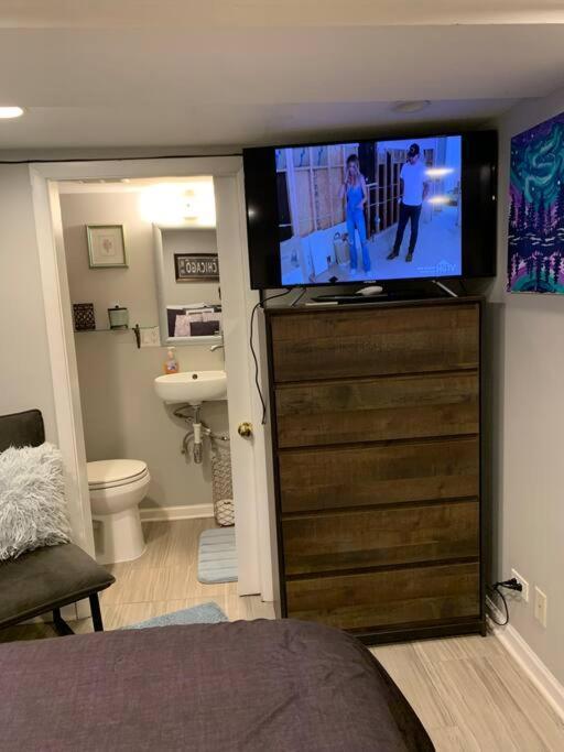 Style & Serene In Jefferson Park Close To Dwtwn & Ord Unit 1 Apartment