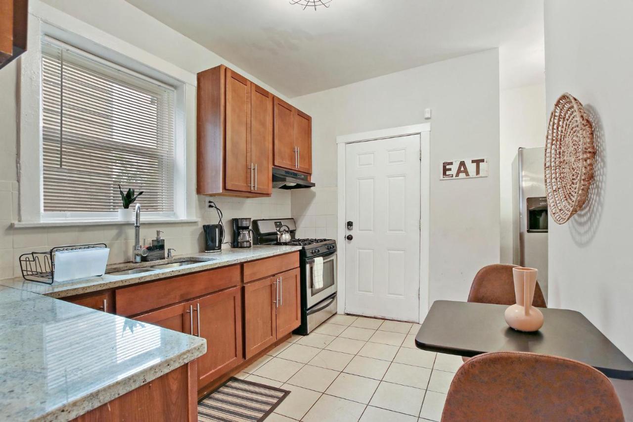 2br Comfy & Artistic Outfitted For Comfort - Francisco 1 *