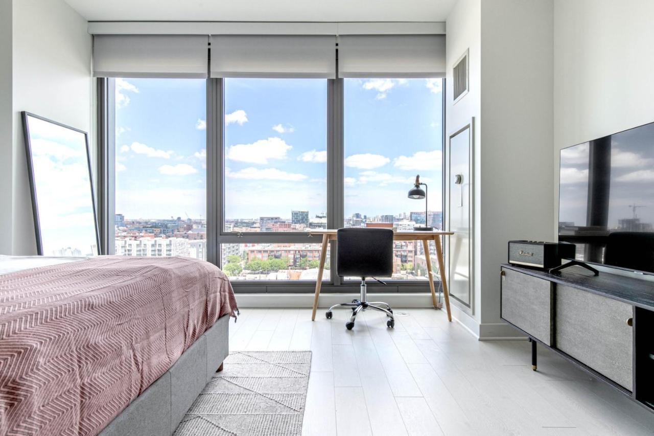 W Loop W Gym Pool Coworking Nr Uic Chi-397