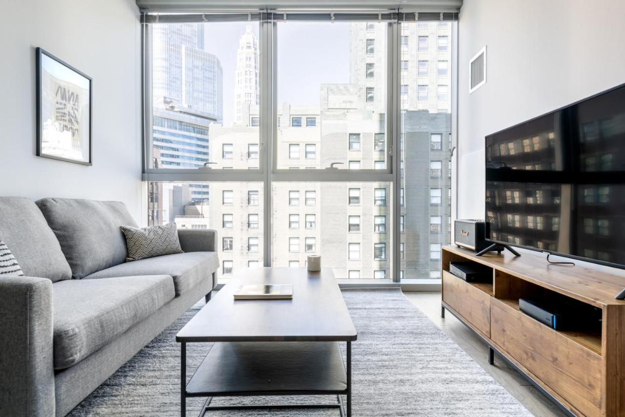 Loop 1br W Gym Pool Nr Riverwalk Chi-280 Apartment