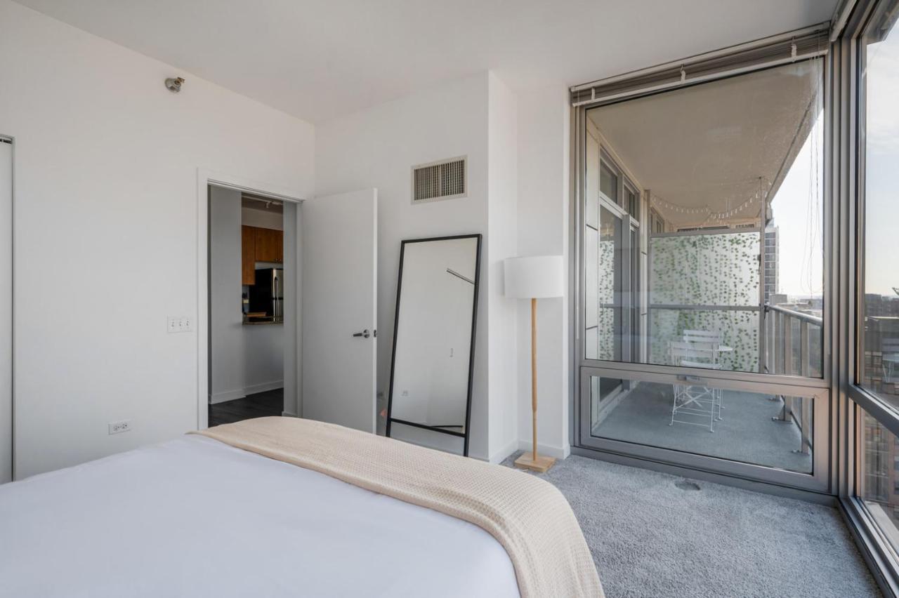 South Loop 1br W Gym Lounge Nr Grant Park Chi-848