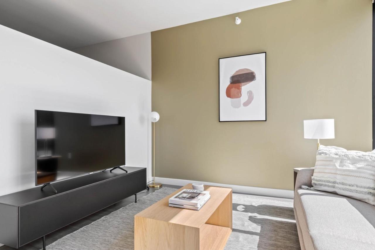 S Loop 1br W Pool Gym Nr Grant Park Chi-744 * Chicago