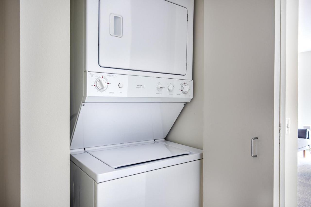 Loop 1br W Pool Gym Nr The L Riverwalk Chi-242 Apartment Chicago