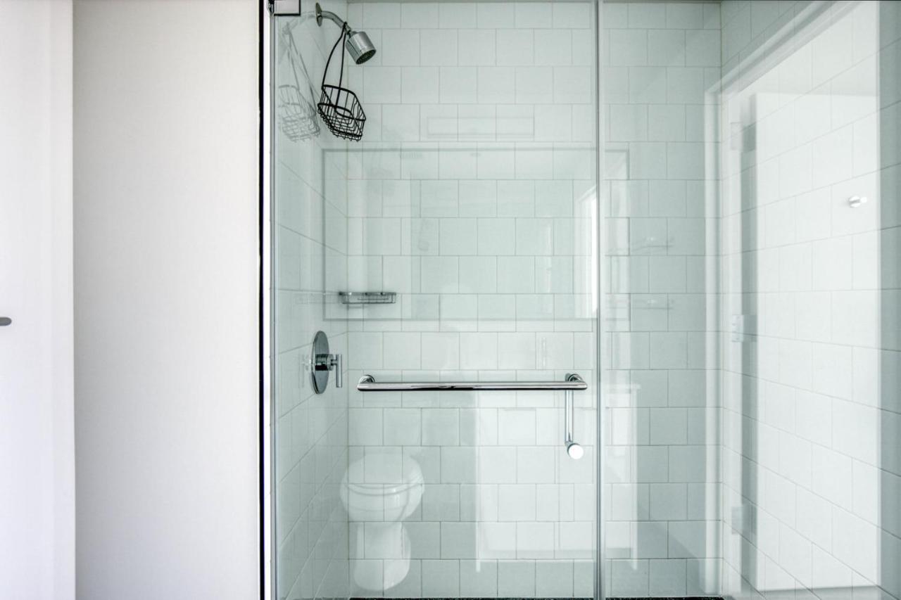 W Loop W Gym Pool Coworking Nr Uic Chi-435 *