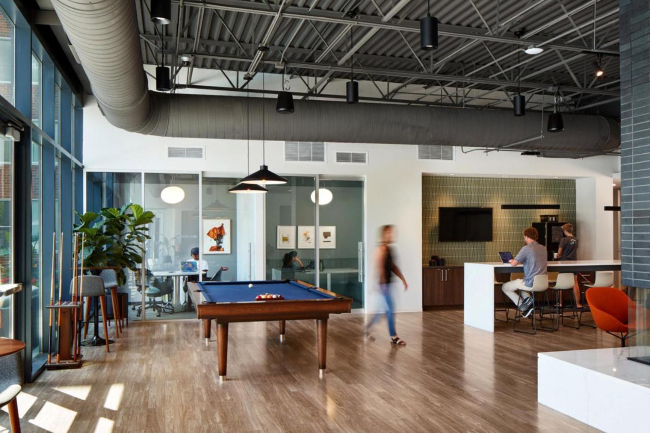 Medical District 1br W Wd Gym Nr Hospitals Chi-720 *