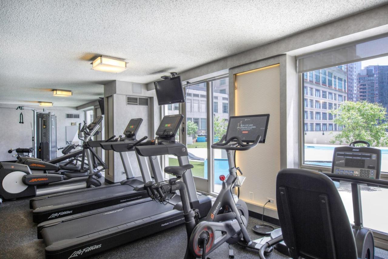 River N 2br W Gym Wd Nr Magnificent Mile Chi-160 Apartment