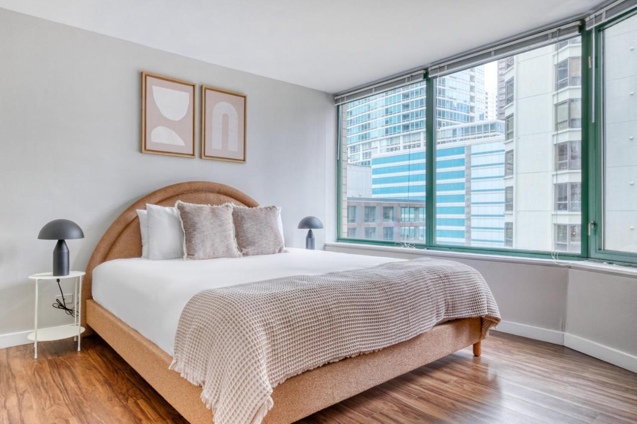 Streeterville 1br W Pool Deck Nr Park Chi-585 Apartment Chicago