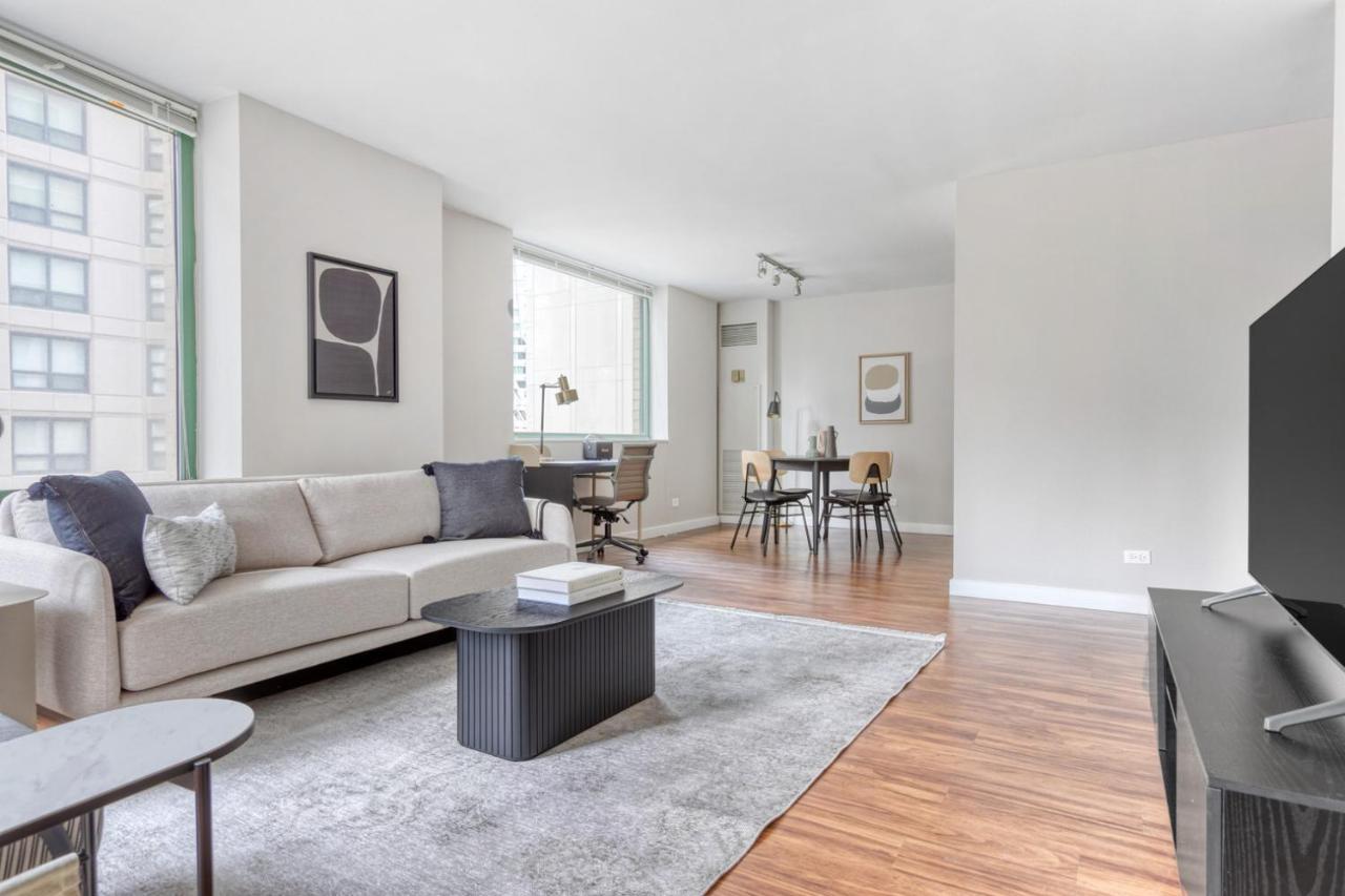 Streeterville 1br W Pool Deck Nr Park Chi-585