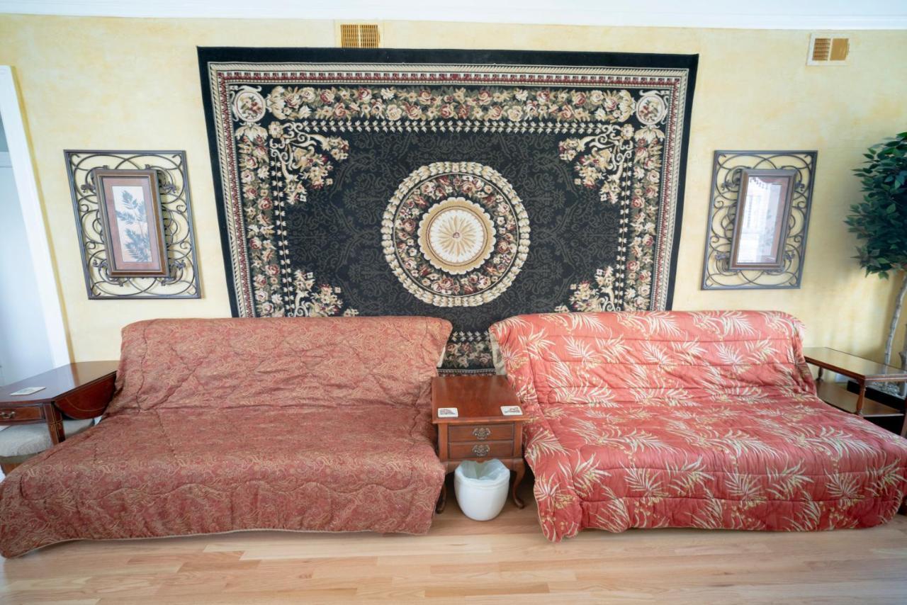 City Sleeps 10-20 Free Tv & Parking Appartement Chicago