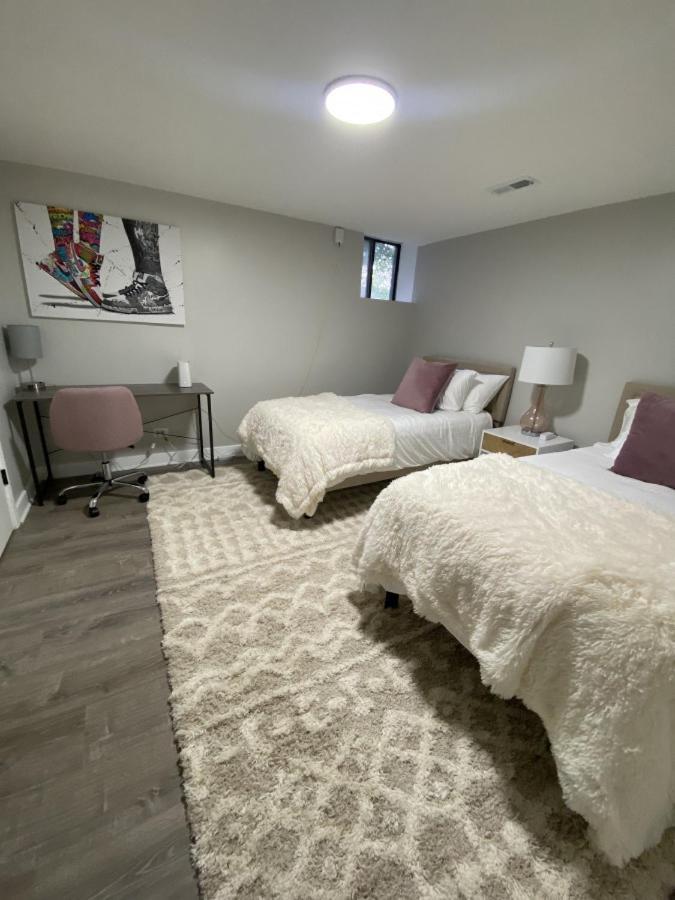 Modern 3 Bedroom Close To Downtown