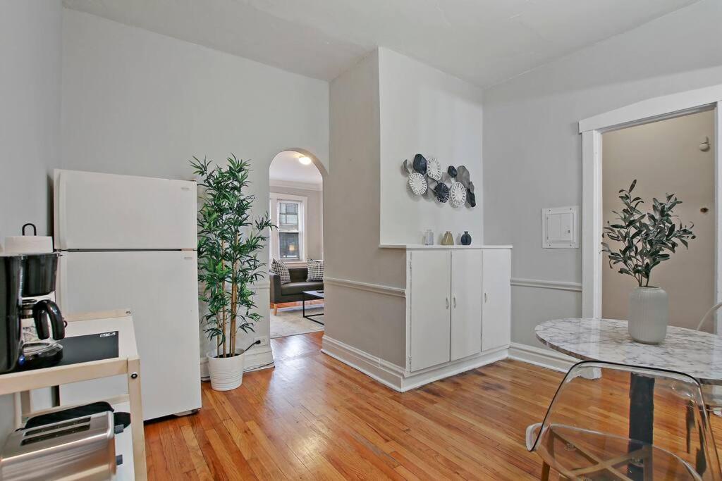 Inviting With Well-equipped Kitchen - Milwaukee 2f