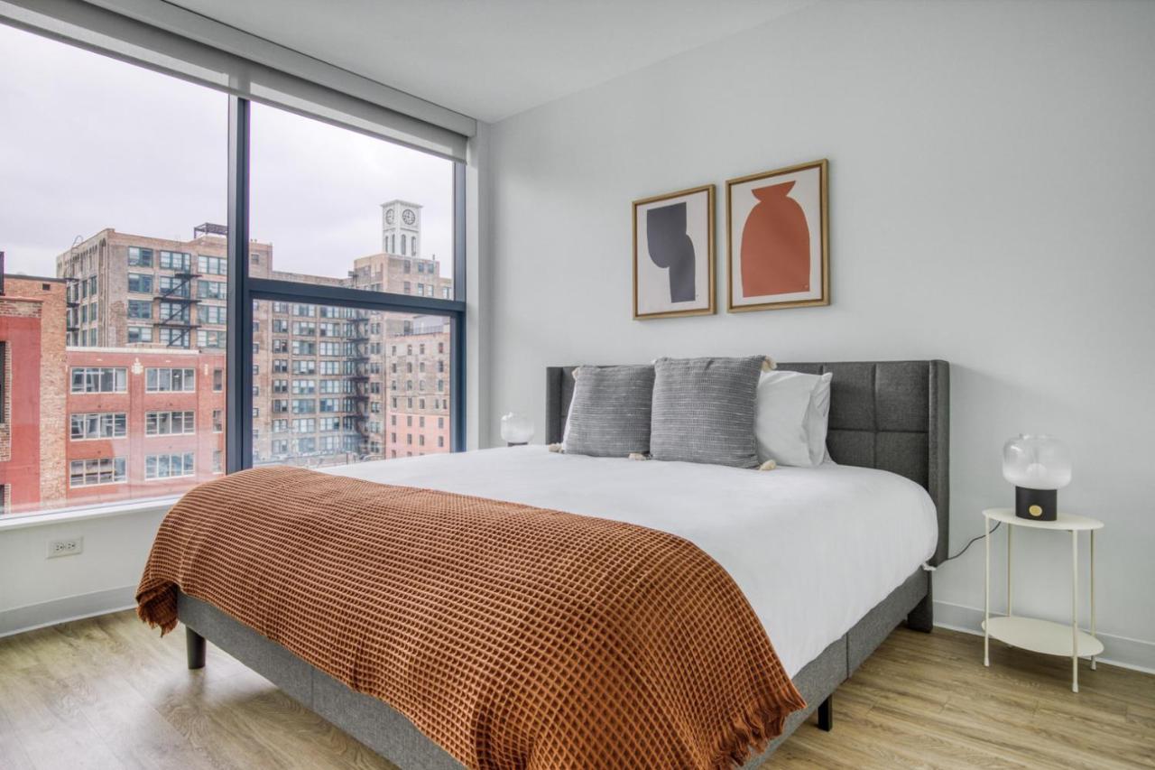 W Loop 1br W Gym Pool In Heart Of Greektown Chi-533 * Chicago