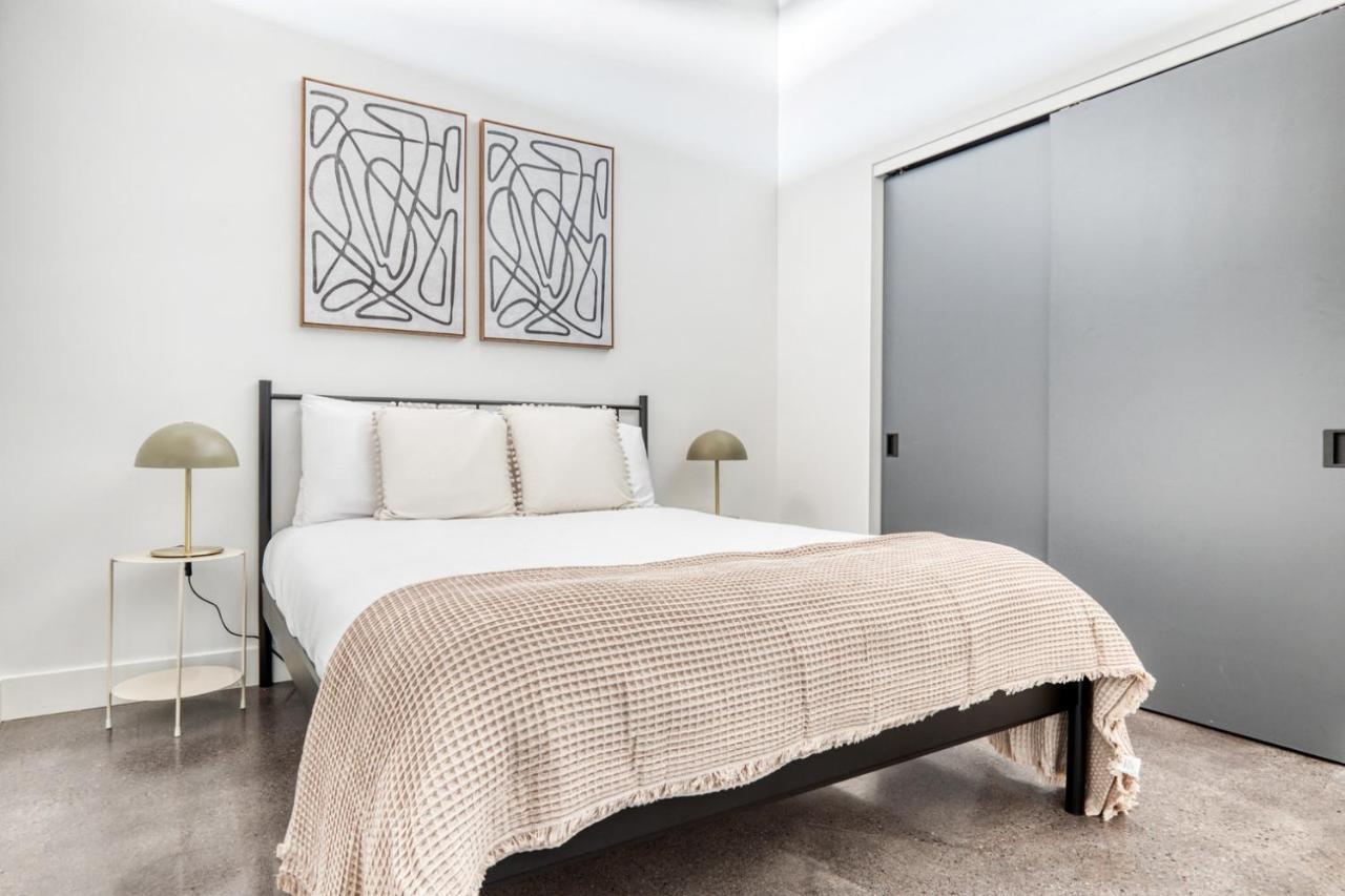 Lincoln Park 2br W Lounge Roof Gym Nr Depaul Chi-568 *