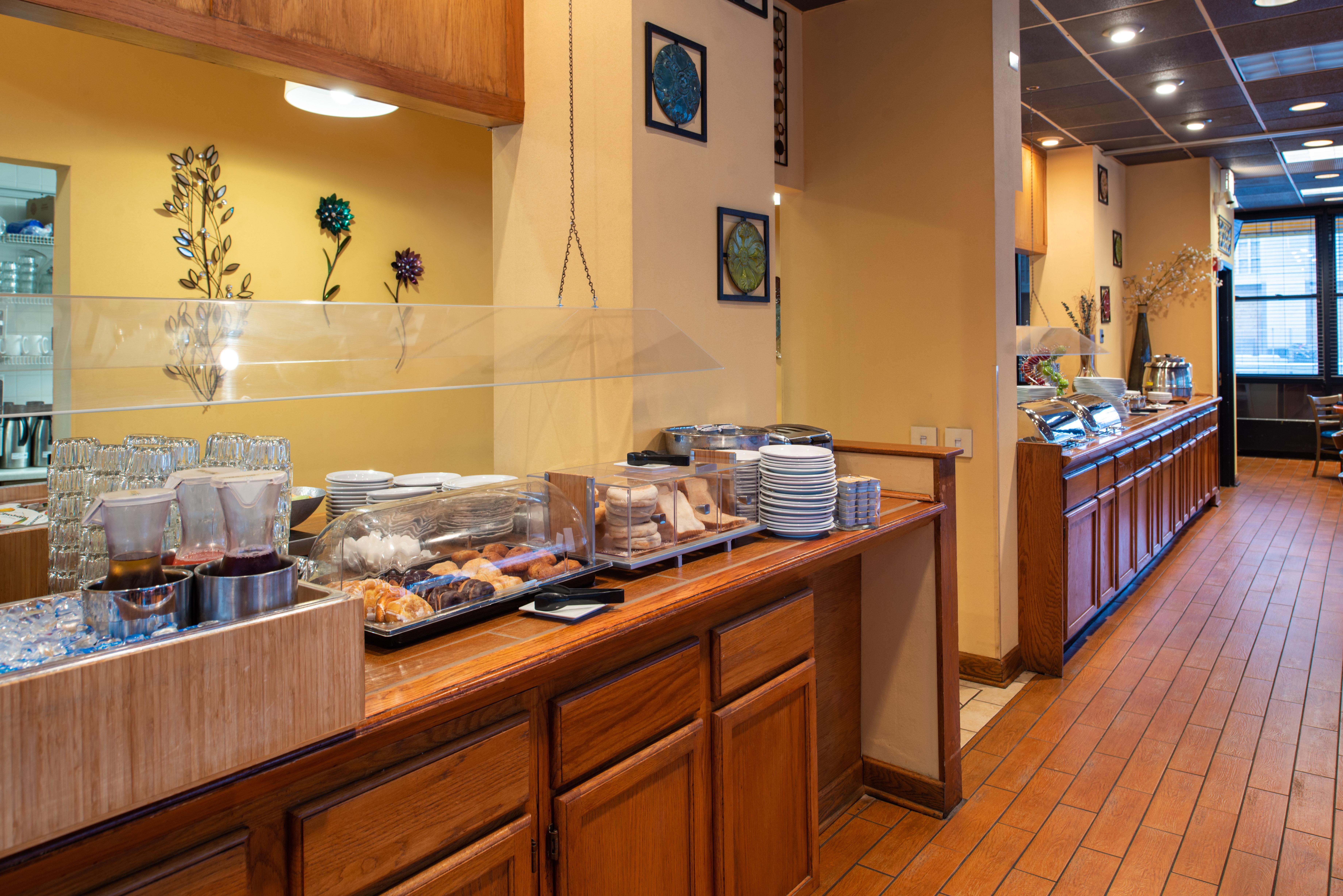 & - Downtown, An Ihg Chicago