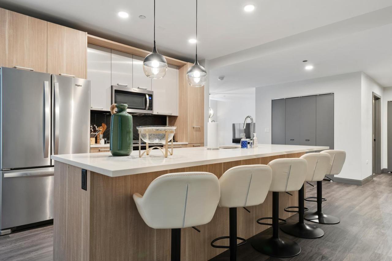 Experience Downtown At Millennium - Luxury In The Loop