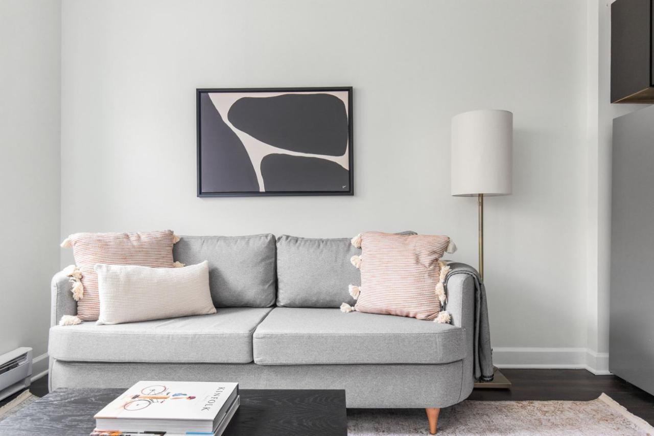 Gold Coast 1br W Doorman Gym 2 Blocks To L Chi-549 Apartment