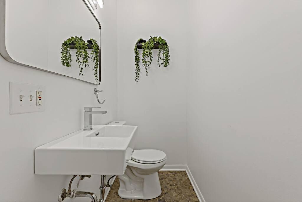 Apartamento The Penthouse, Lux Near Downtown, Uofc &