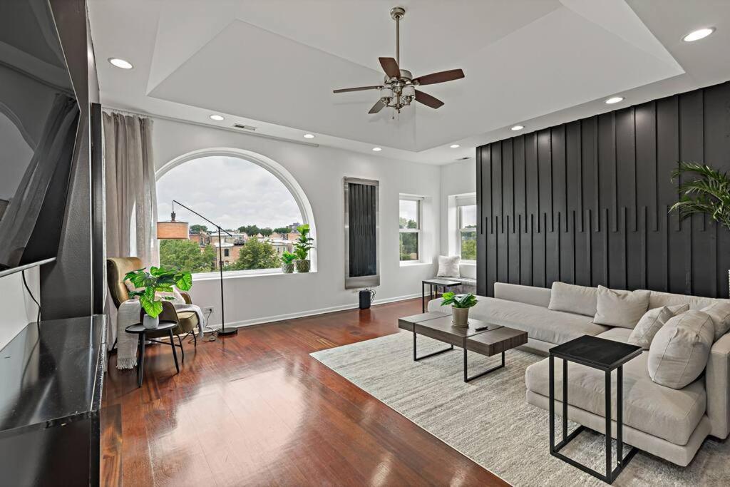 Apartamento The Penthouse, Lux Near Downtown, Uofc &
