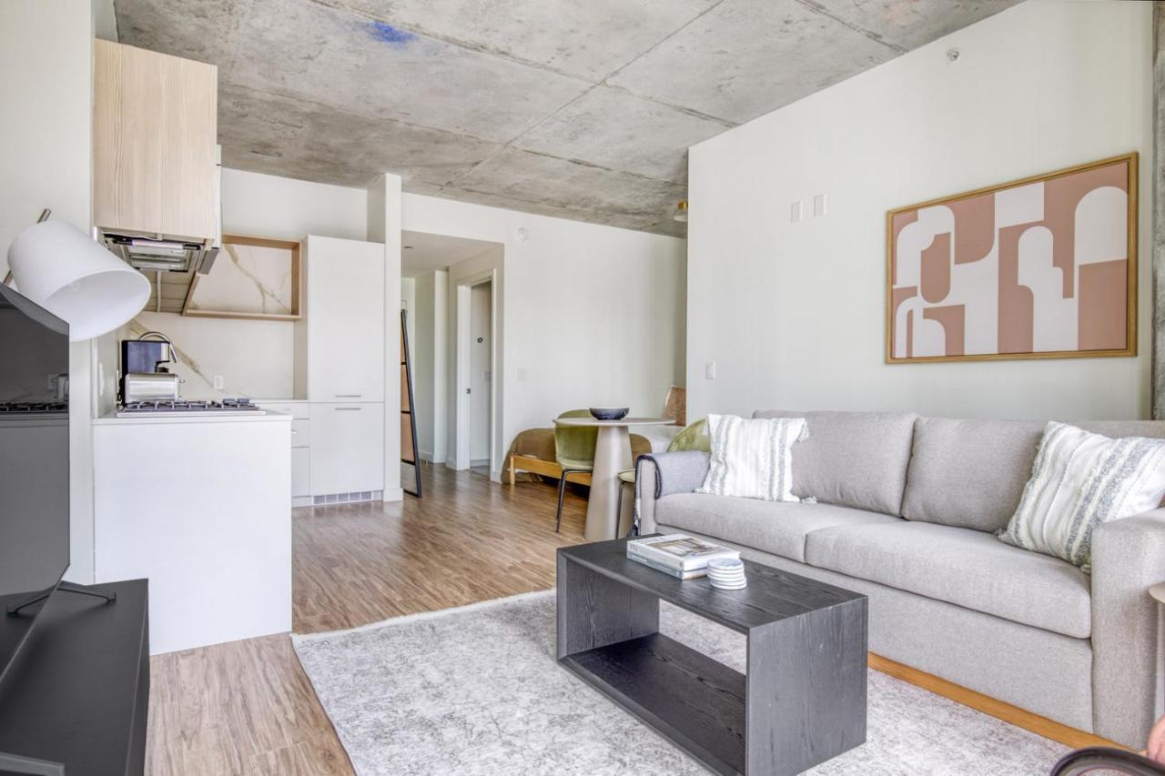 Apartment W Loop Studio W Pool Gym Lounge Nr L Chi-749 Chicago