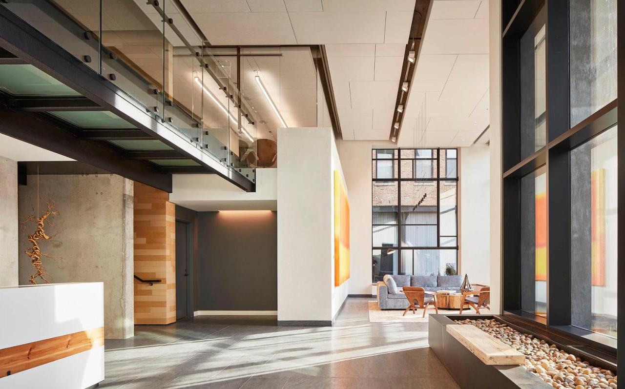 W Loop Studio W Pool Gym Lounge Nr L Chi-749 * Chicago