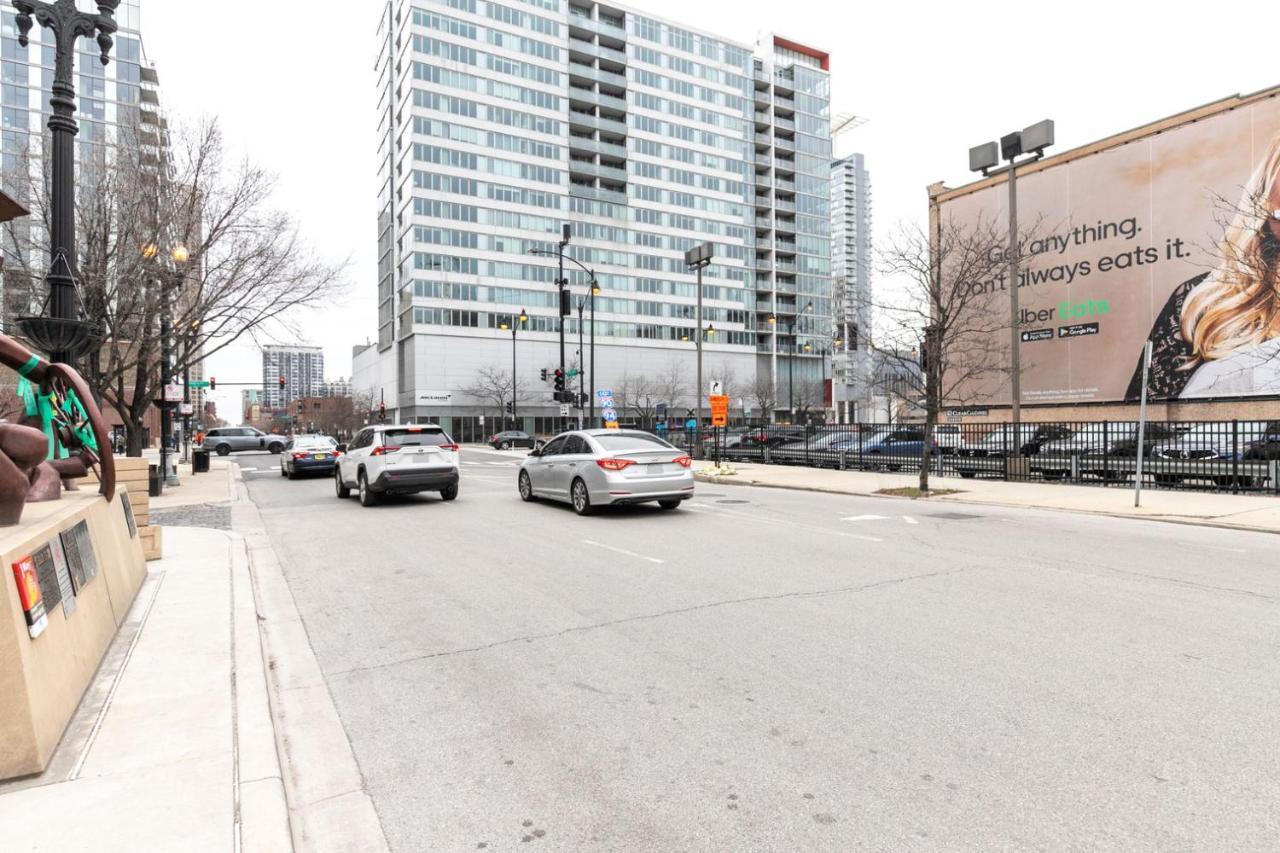 Apartment W Loop Studio W Pool Gym Lounge Nr L Chi-749