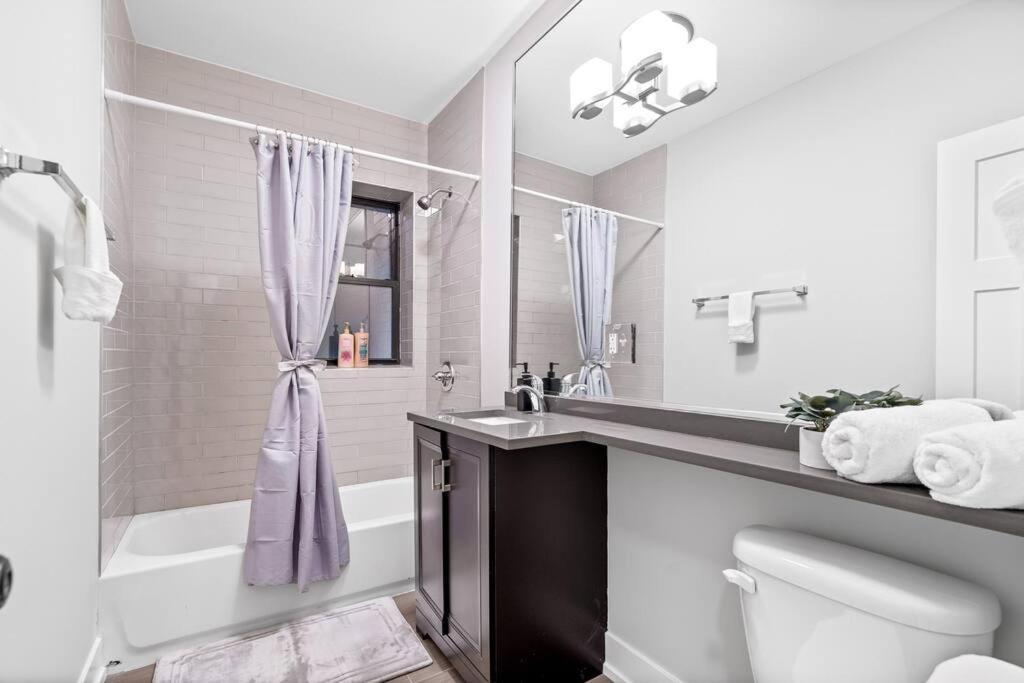 1-bedroom Chic With Laundry - Brompton 55-57 Rep * Chicago