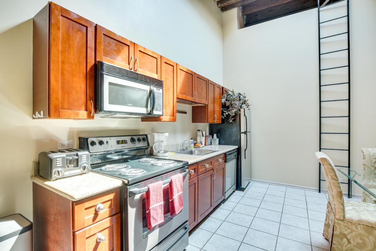 Loft Walk To Soldier Field! Appartement