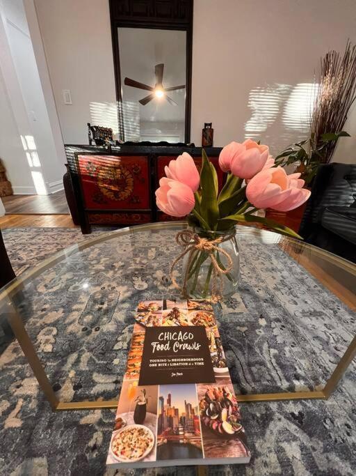 Modern Vintage 2br Walkable To Dining & Lakefront Apartment Chicago