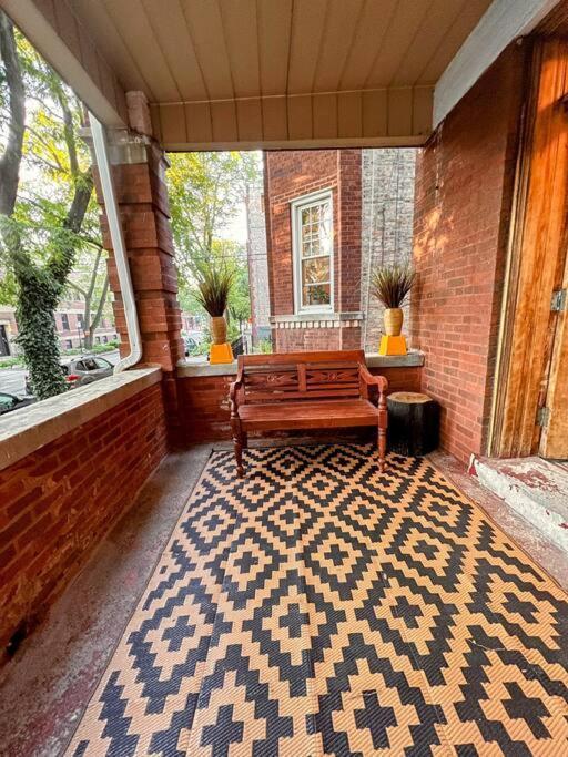 Apartment Modern Vintage 2br Walkable To Dining & Lakefront *