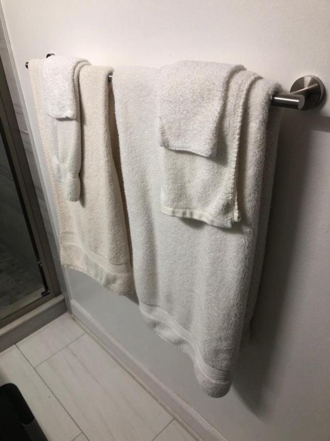 Homestay A Secluded Bedroom With A Private Full Bathroom *